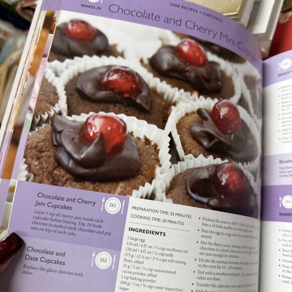 1000 Recipes - Cupcake Heaven - Large Format Hardback Book by Igloo Books - Picture 6 of 8
